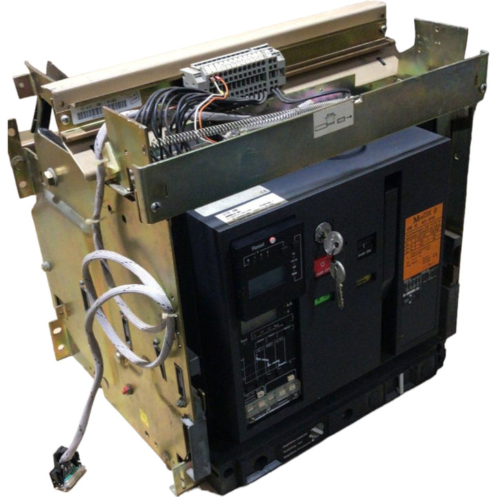 Disjuntor Moeller IZM 32 HD-3200 3P 690V 3200A 75KA - Cabo Eletro