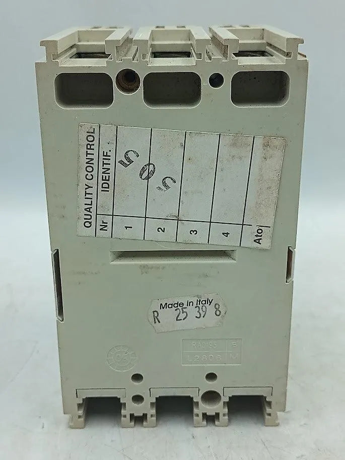 Disjuntor Abb Sace Tmax T1B 160 25A 800V - Cabo Eletro