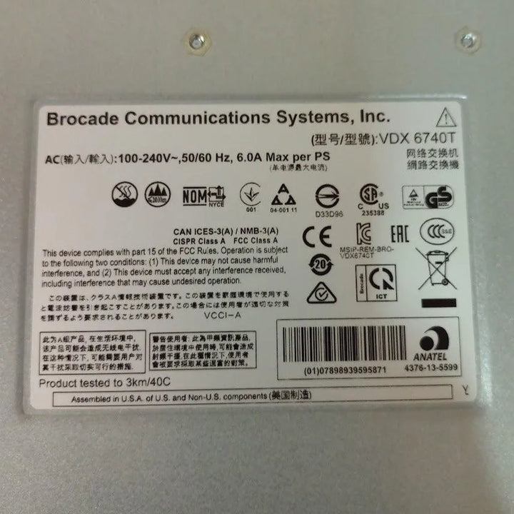 Switch Brocade BR-VDX6740T-24-F 48 Portas - Cabo Eletro