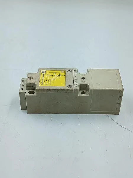 Sensor De Proximidade Telemecaniquie xsc-h157330 12/48v - Cabo Eletro