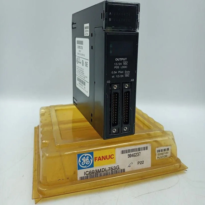 Módulo GE Fanuc IC693MDL753G 1224Vdc 0,5A 32PT POS - Cabo Eletro