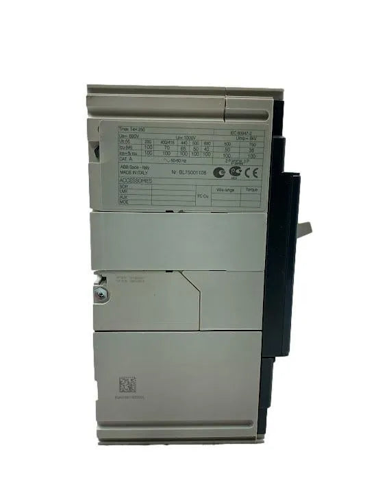 Disjuntor Tripolar Caixa Moldada ABB Sace Tmax T4H250 160A - Cabo Eletro