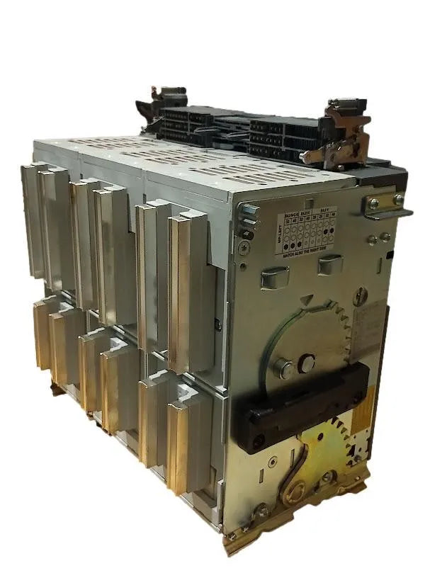 Disjuntor Tripolar ABB Sace Emax2 E4.2 N 4000 4000A 690v - Cabo Eletro