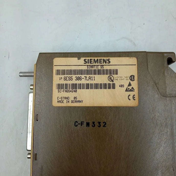 Módulo de Interface Siemens Simatic 6ES5 306-7LA11 - Cabo Eletro