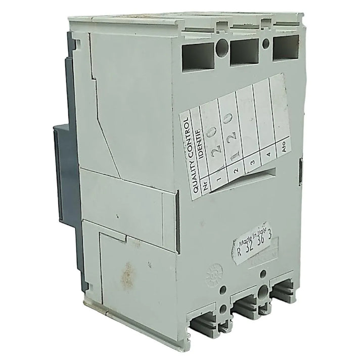 Disjuntor Caixa Moldada ABB Sace Tmax T1N 160 32A 690v 8kv - Cabo Eletro