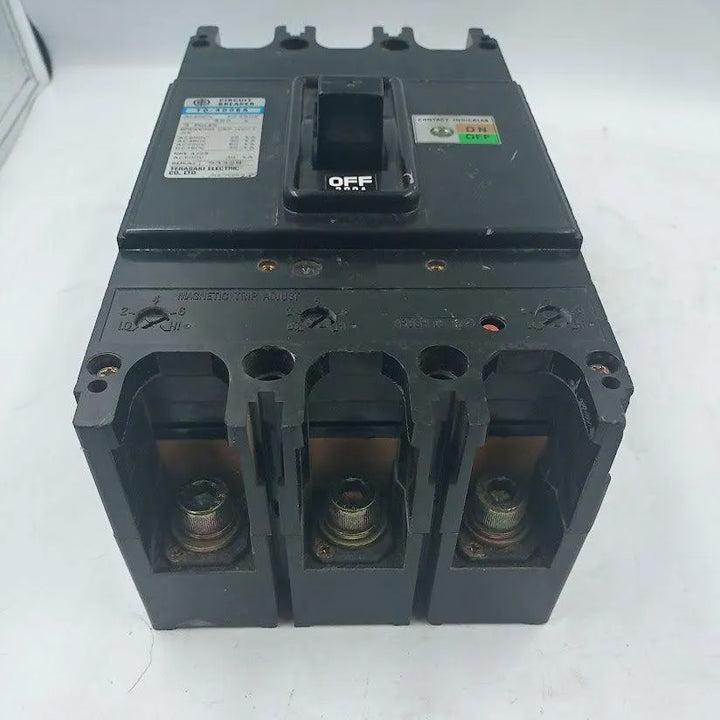 Disjuntor Caixa Moldada Terasaki TO-400BA 300A AC 600V DC250 - Cabo Eletro