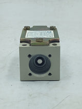 Corpo da Chave de Limite Telemecanique XCK-B1 500V 10A - Cabo Eletro