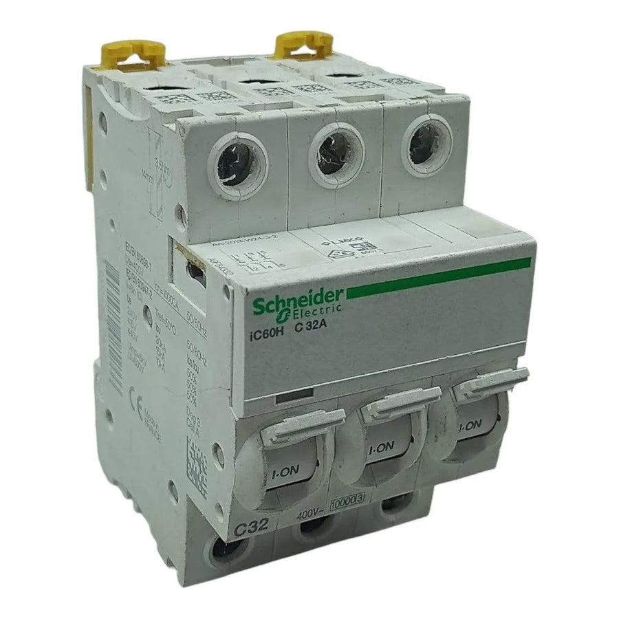 Disjuntor Tripolar 3P Schneider IC60H C 32A 400V 50/60HZ 6KV - Cabo Eletro