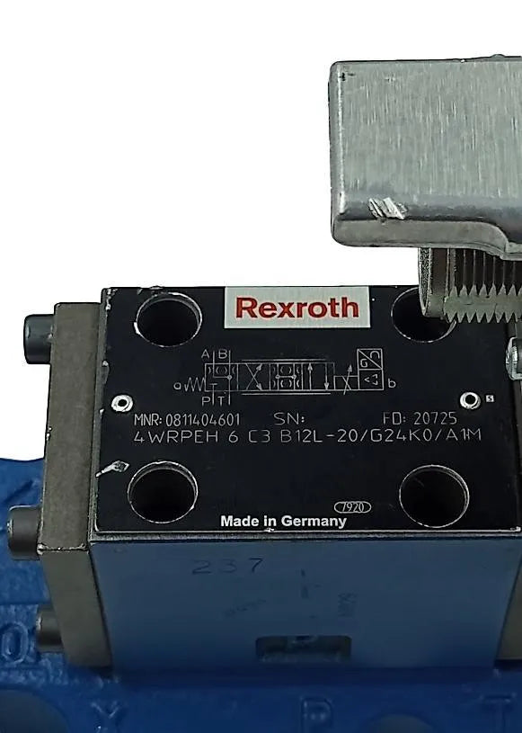 Válvula Rexroth 4WRLE 16 V150P-30/G24K0/A1M 6 C3 B12L - Cabo Eletro