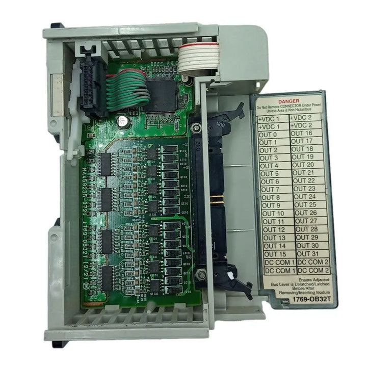 Módulo de Saída Allen Bradley 1769-OB32T A 32 PT. 24VDC - Cabo Eletro