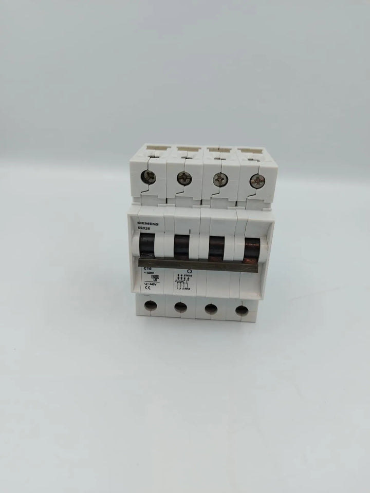 Disjuntor Siemens 5SX26 C16 4P 400V kit 3Pçs - Cabo Eletro