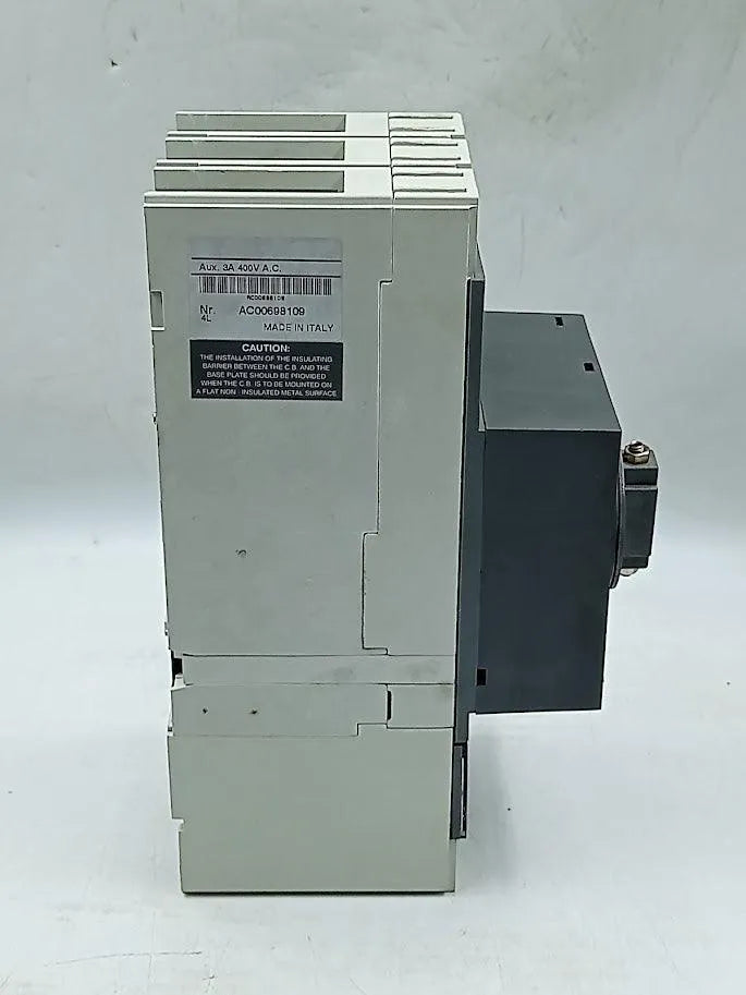 Disjuntor Abb Sace ISOMAX S4 L 250 690V 250A 50/60Hz - Cabo Eletro