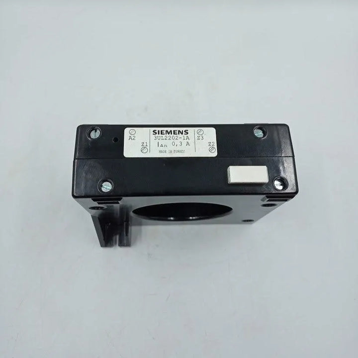 Transformador de Corrente Siemens 3UL2202-1A 0,3A - Cabo Eletro